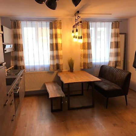 Wohlfuehlappartment In Der Altstadt Von Steyr Bagian luar foto