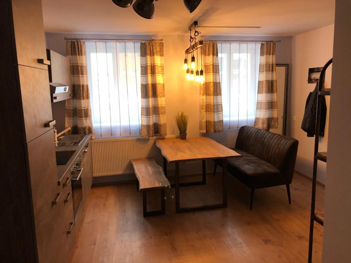 Wohlfuehlappartment In Der Altstadt Von Steyr Bagian luar foto